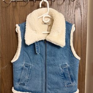 Women’s Western Denim Sherpa Vest